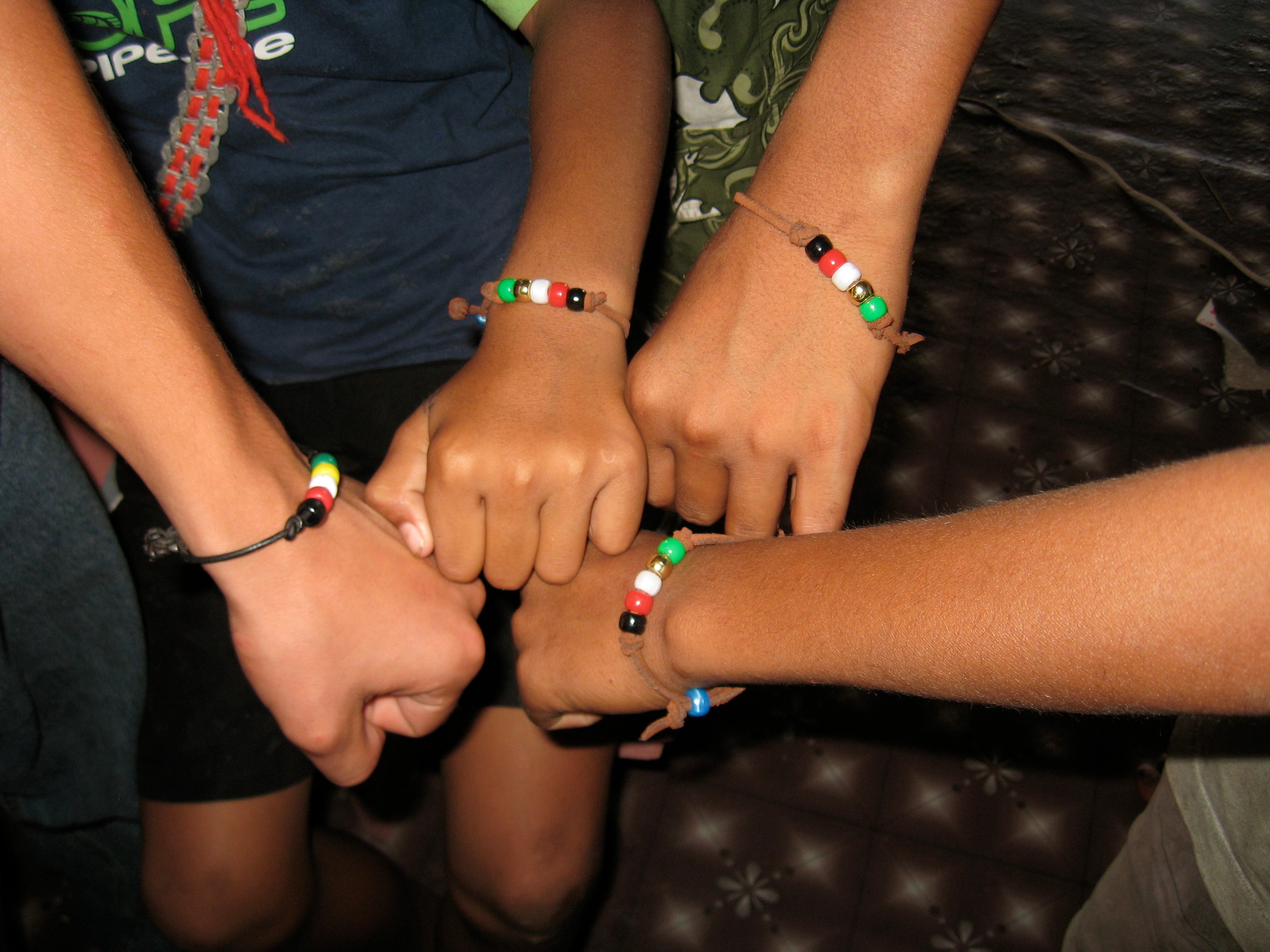THE FOUR bracelets - Crustore.org